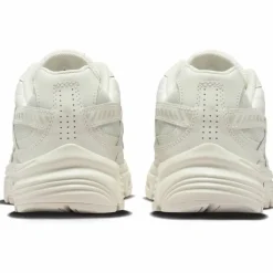 Nike · INITIATOR