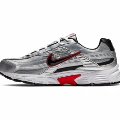 Nike · Initiator