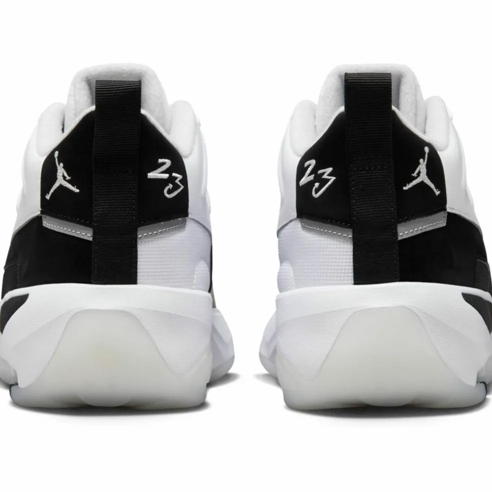 Nike · JORDAN MAX AURA 7