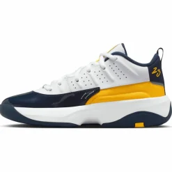 Nike · JORDAN MAX AURA 7