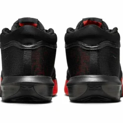 Nike · LEBRON WITNESS VIII