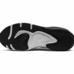 Nike · LEGEND ESSENTIAL 3 NEXT NATURE