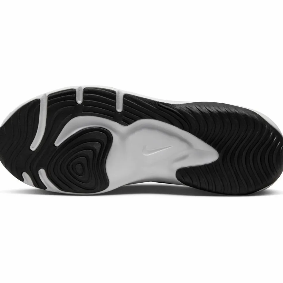 Nike · LEGEND ESSENTIAL 3 NEXT NATURE