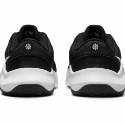 Nike · LEGEND ESSENTIAL 3 NEXT NATURE