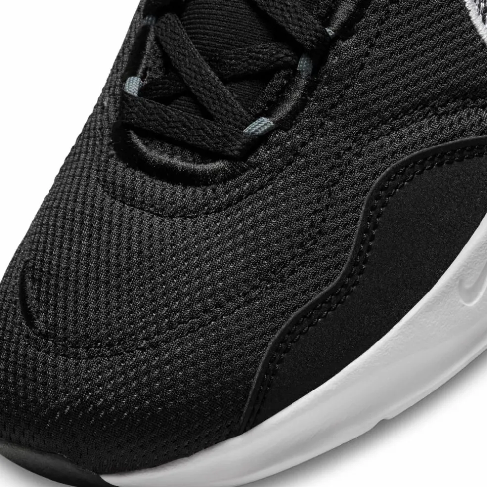 Nike · LEGEND ESSENTIAL 3 NEXT NATURE