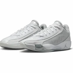 Nike · LUKA .77