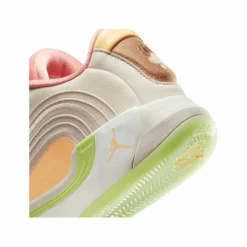 Nike · Luka 4 Light Orewood Tangerine Tint