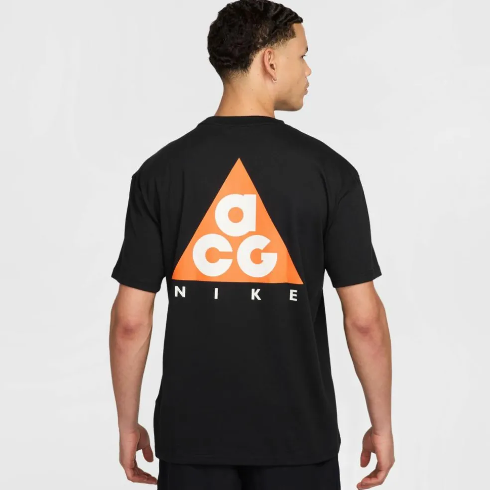 Nike · M90