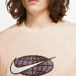 Nike · M90 Swoosh