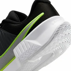 Nike · M ZOOM GP CHALLENGE PRO HC
