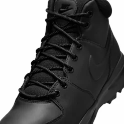 Nike · MANOA