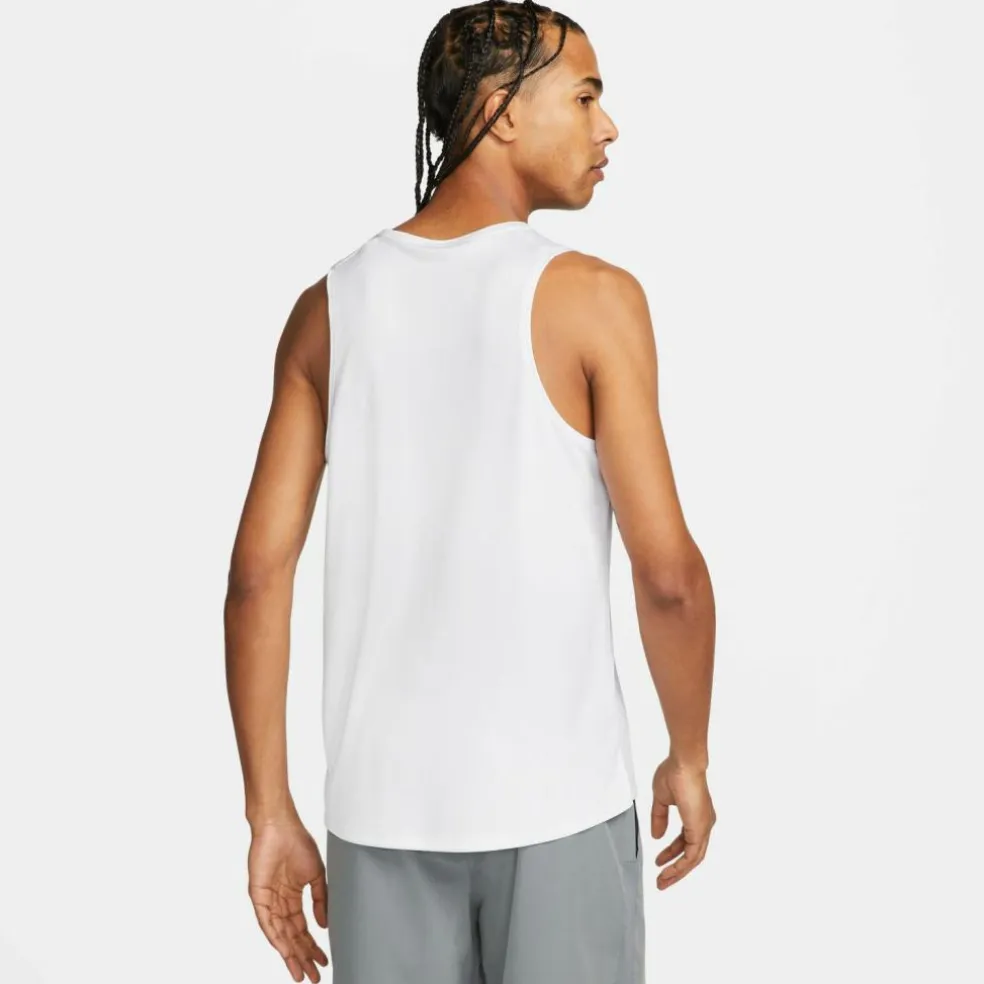 Nike · MILER