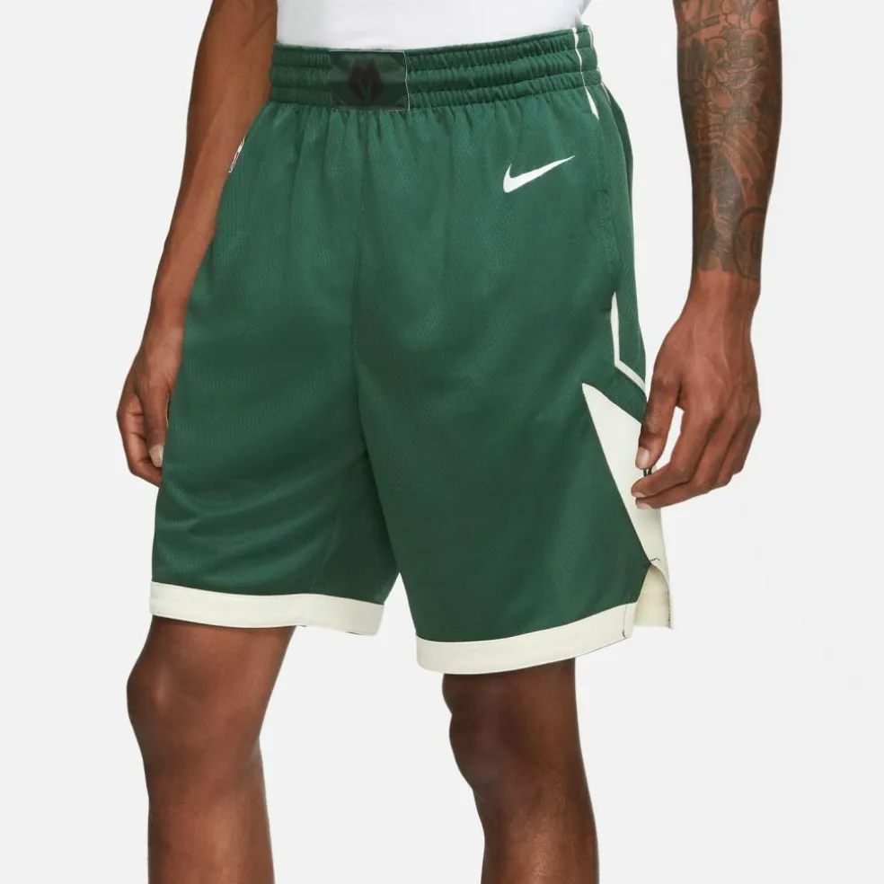 Nike · MILWAUKEE BUCKS