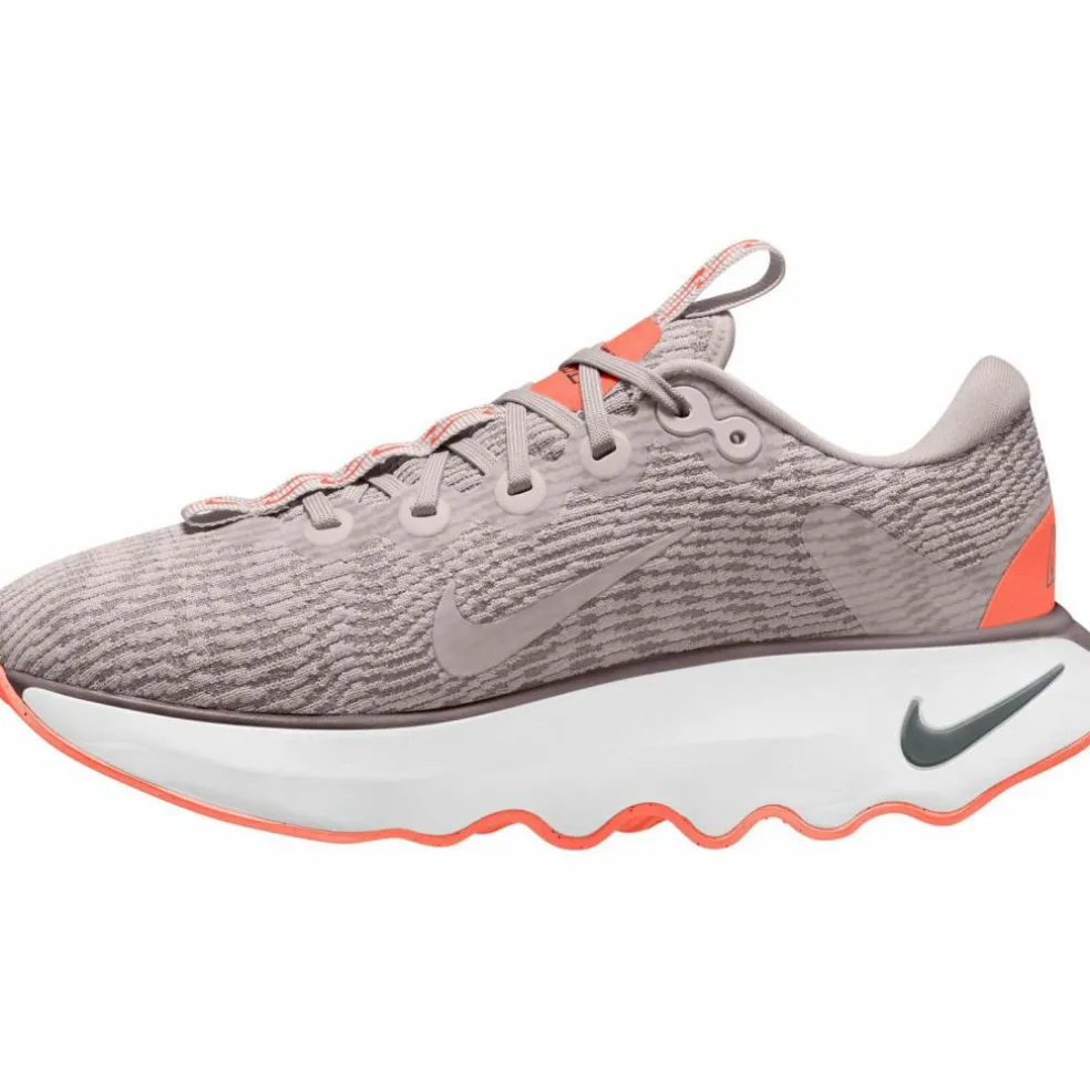 Nike · Motiva