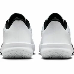 Nike · NIKE PRECISION VII