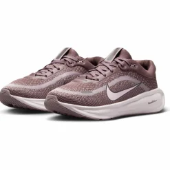 Nike · NIKE STELLAR RIDE GS