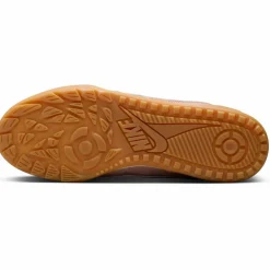 Nike · NIKE TERRA MANTA