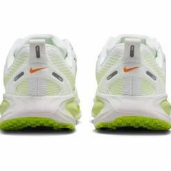 Nike · NIKE VOMERO 18 GS