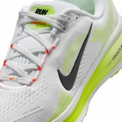 Nike · NIKE VOMERO 18 GS