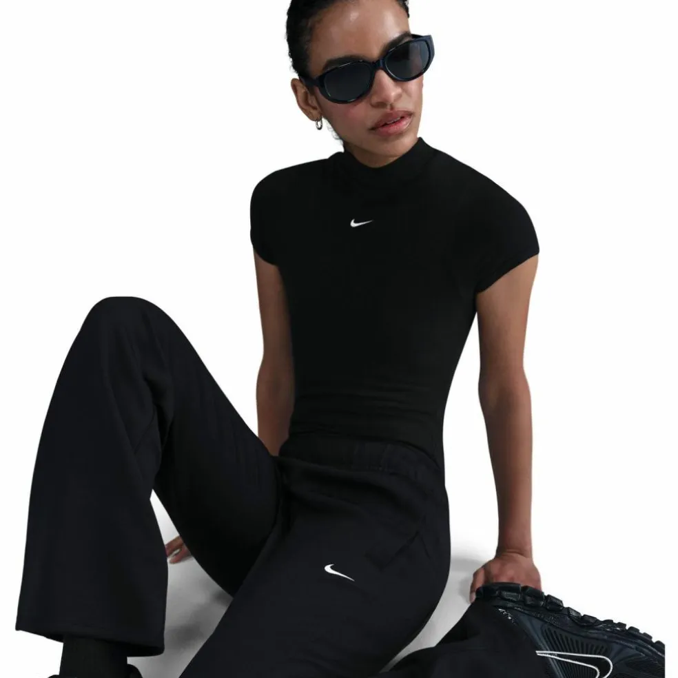 Nike · NSW