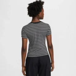 Nike · NSW