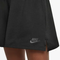 Nike · NSW