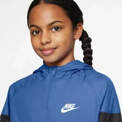 Nike · NSW
