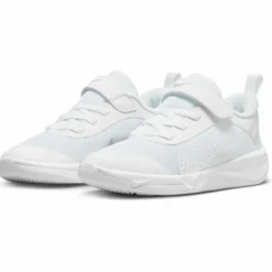 Nike · OMNI MULTI-COURT PS