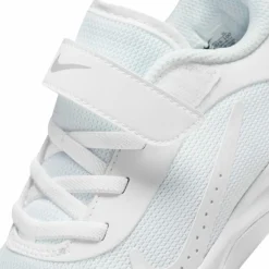 Nike · OMNI MULTI-COURT PS