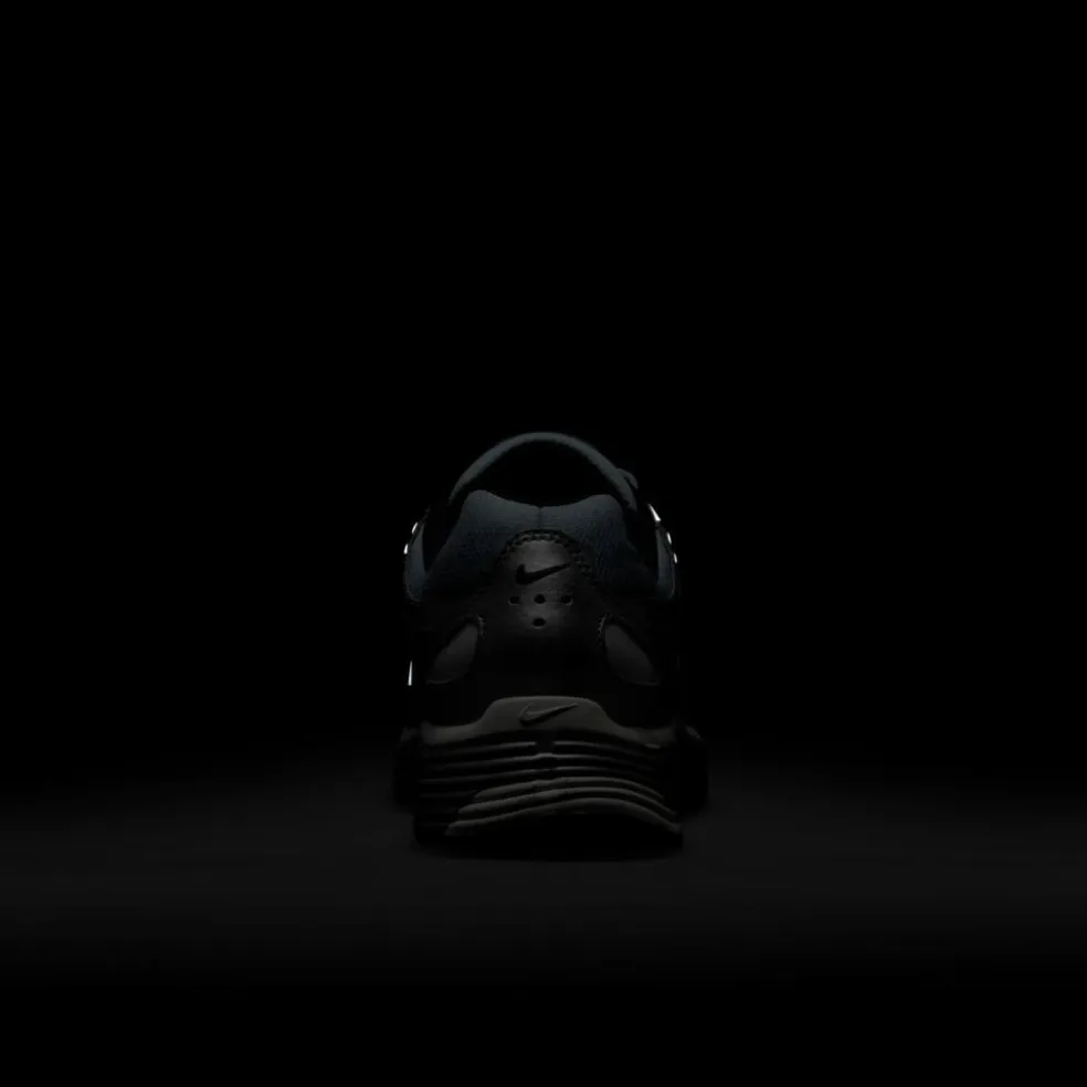 Nike · P-6000