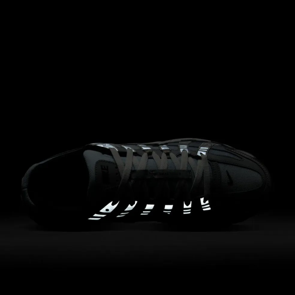 Nike · P-6000