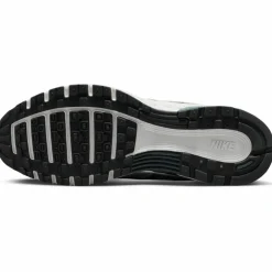 Nike · P-6000