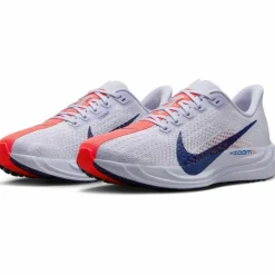 Nike · PEGASUS PLUS