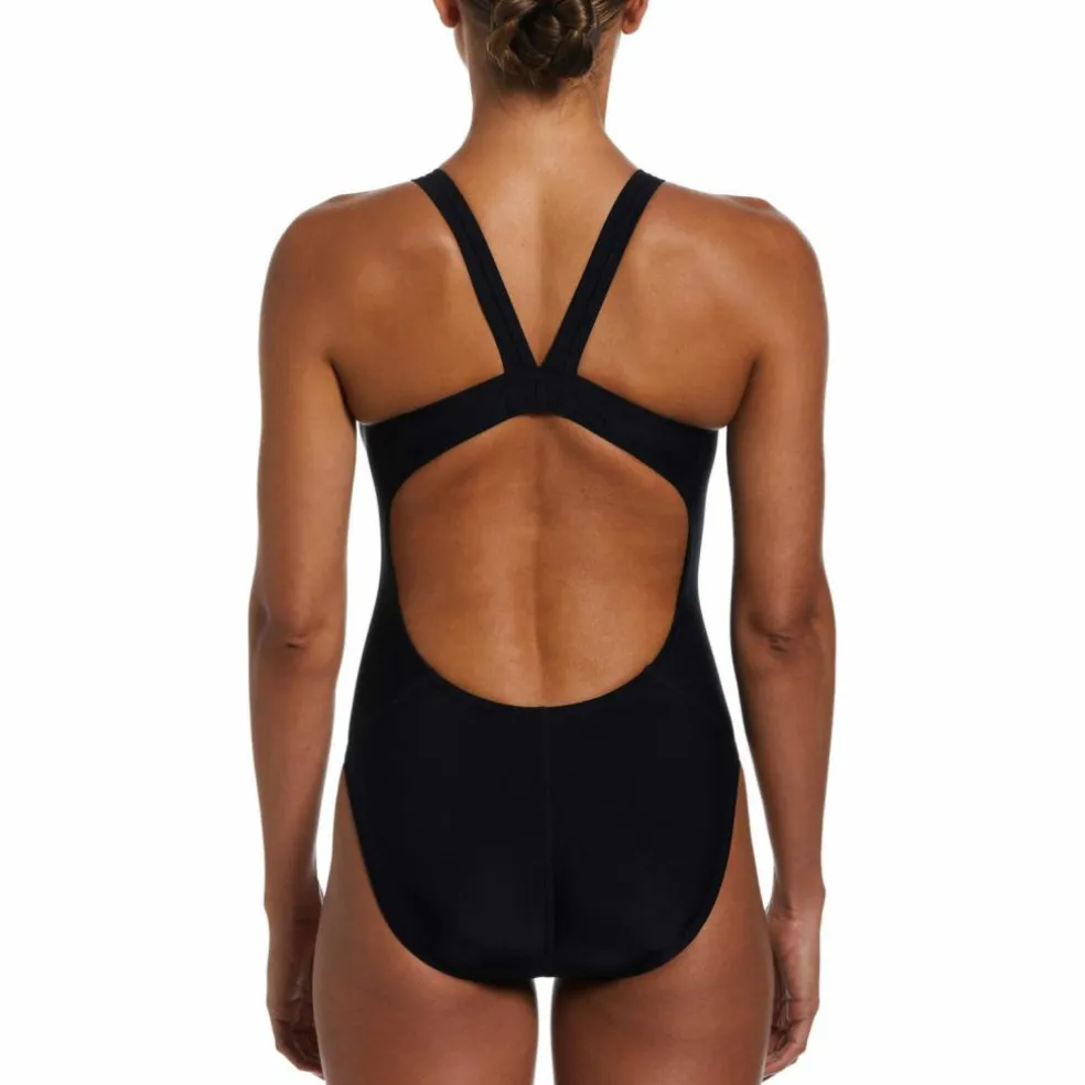 Nike · Performance