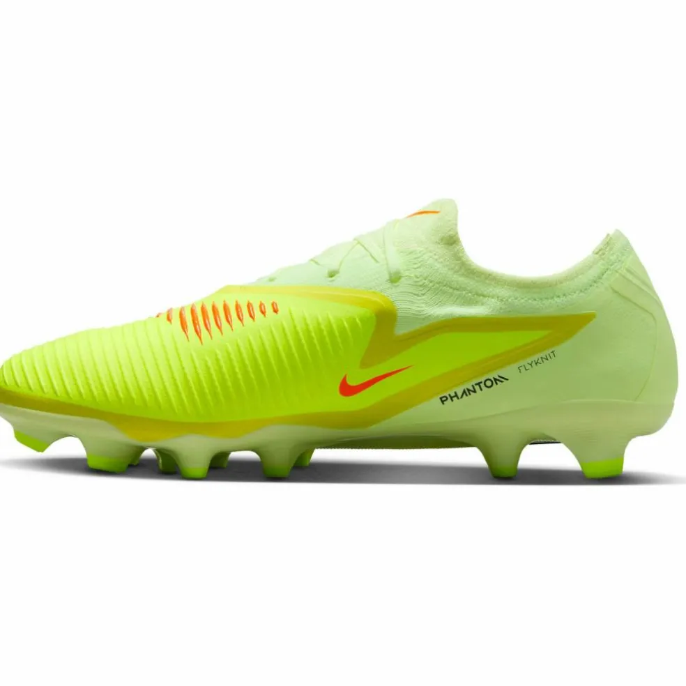 Nike · PHANTOM 6 LOW PRO FG
