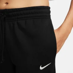 Nike · Phoenix