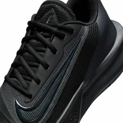 Nike · PRECISION VII
