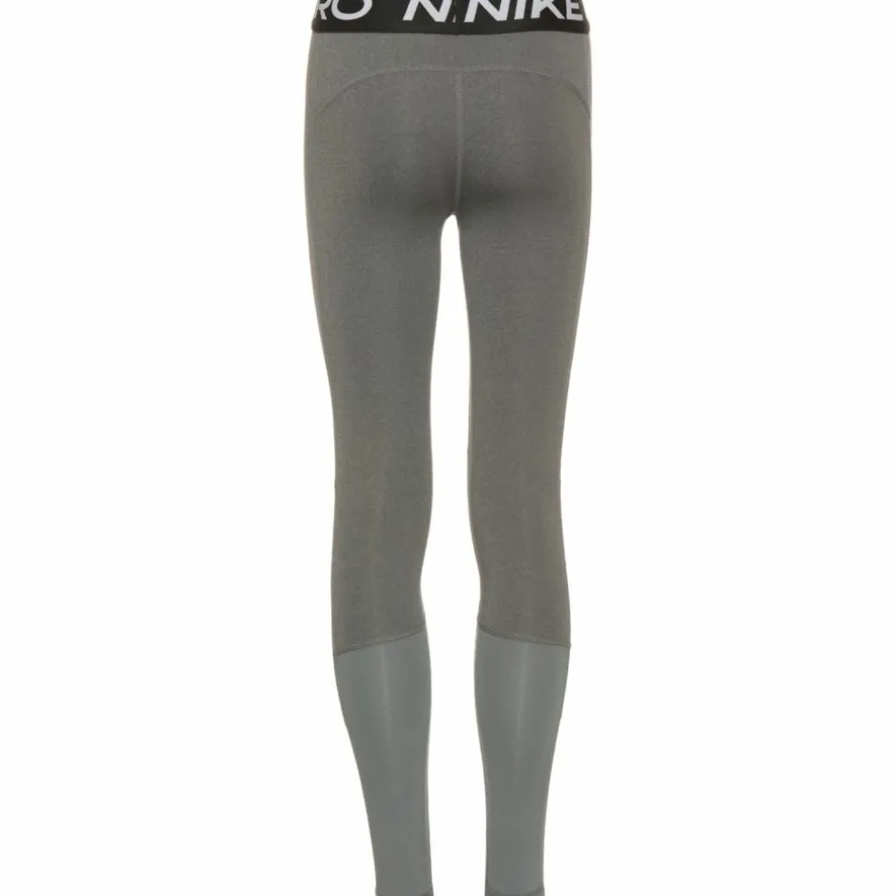 Nike · Pro