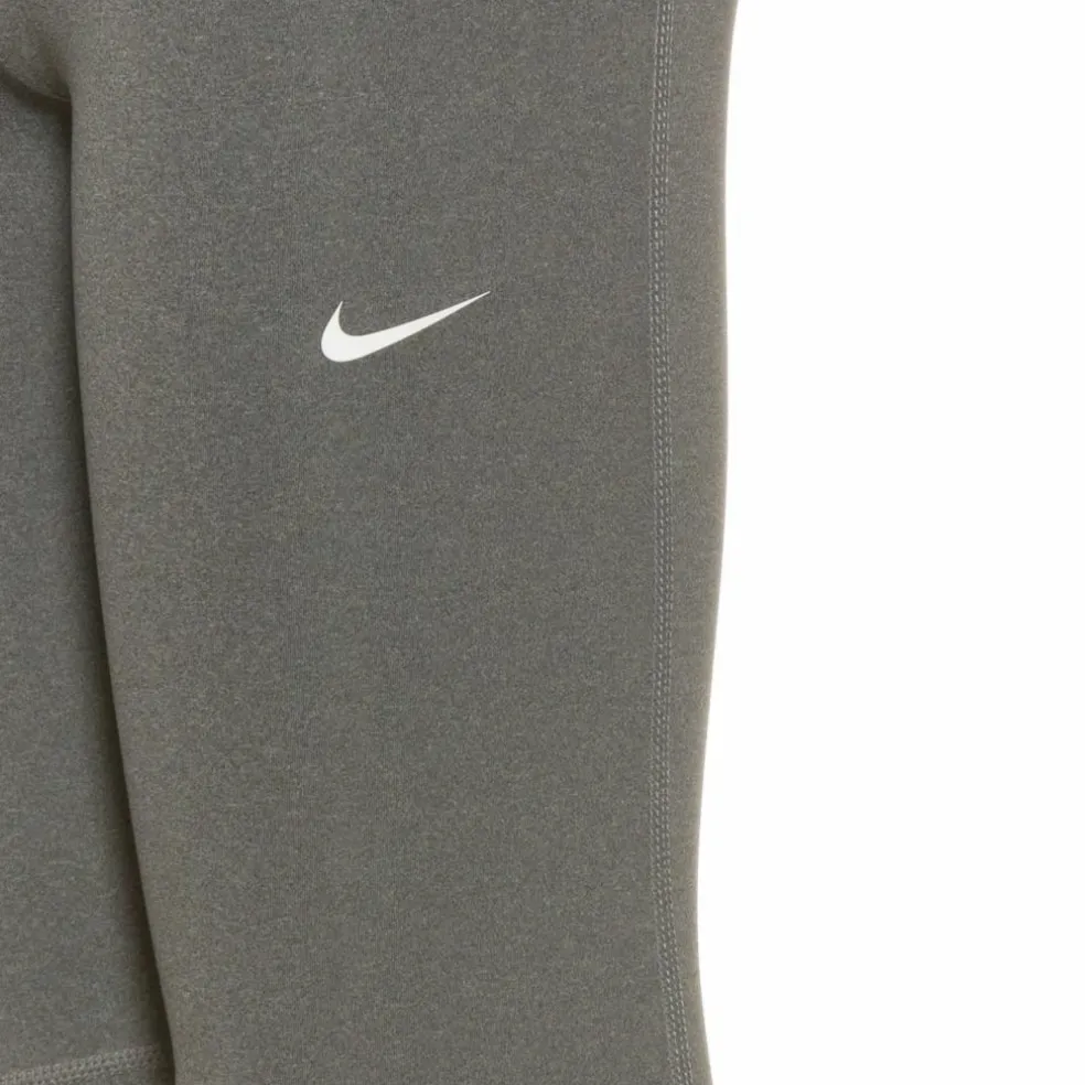 Nike · Pro