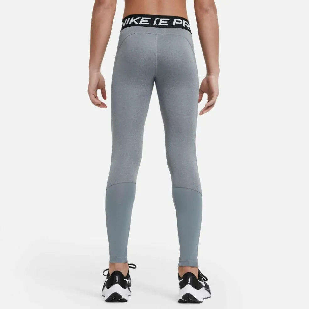 Nike · Pro