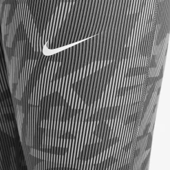 Nike · Pro