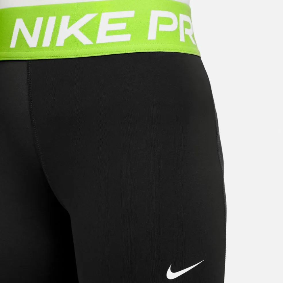 Nike · Pro