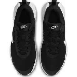 Nike · Promina