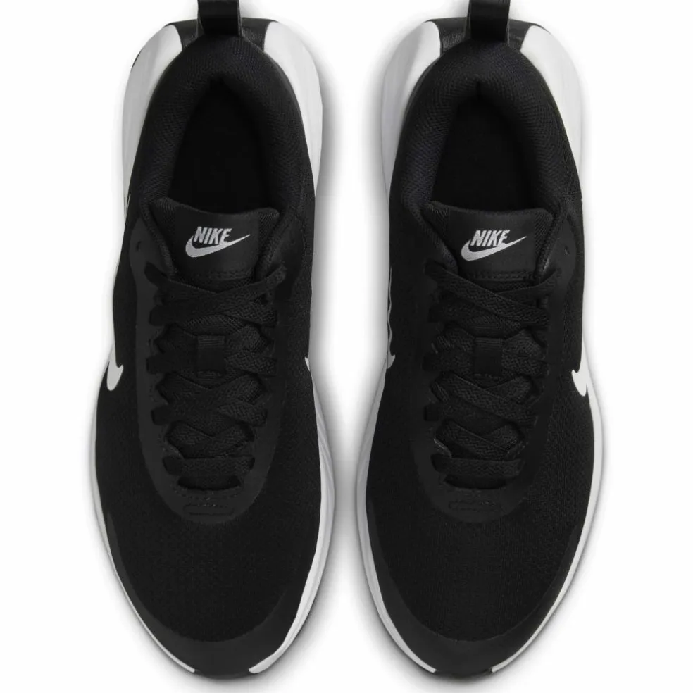 Nike · Promina