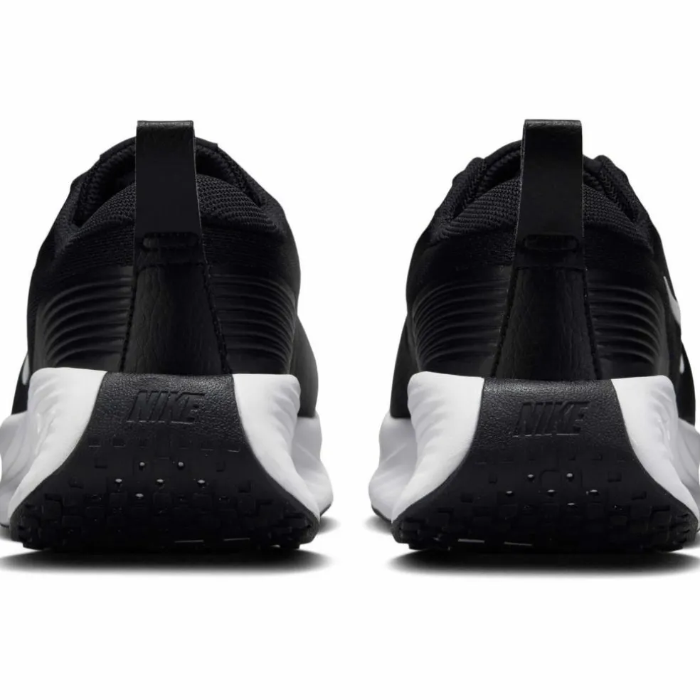 Nike · Promina