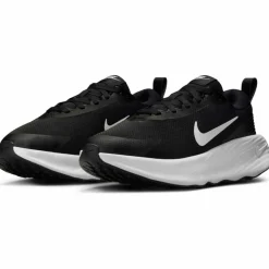 Nike · Promina