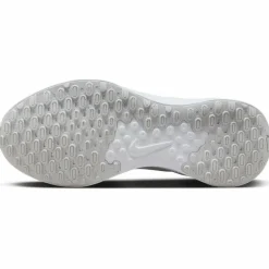 Nike · REVOLUTION 7