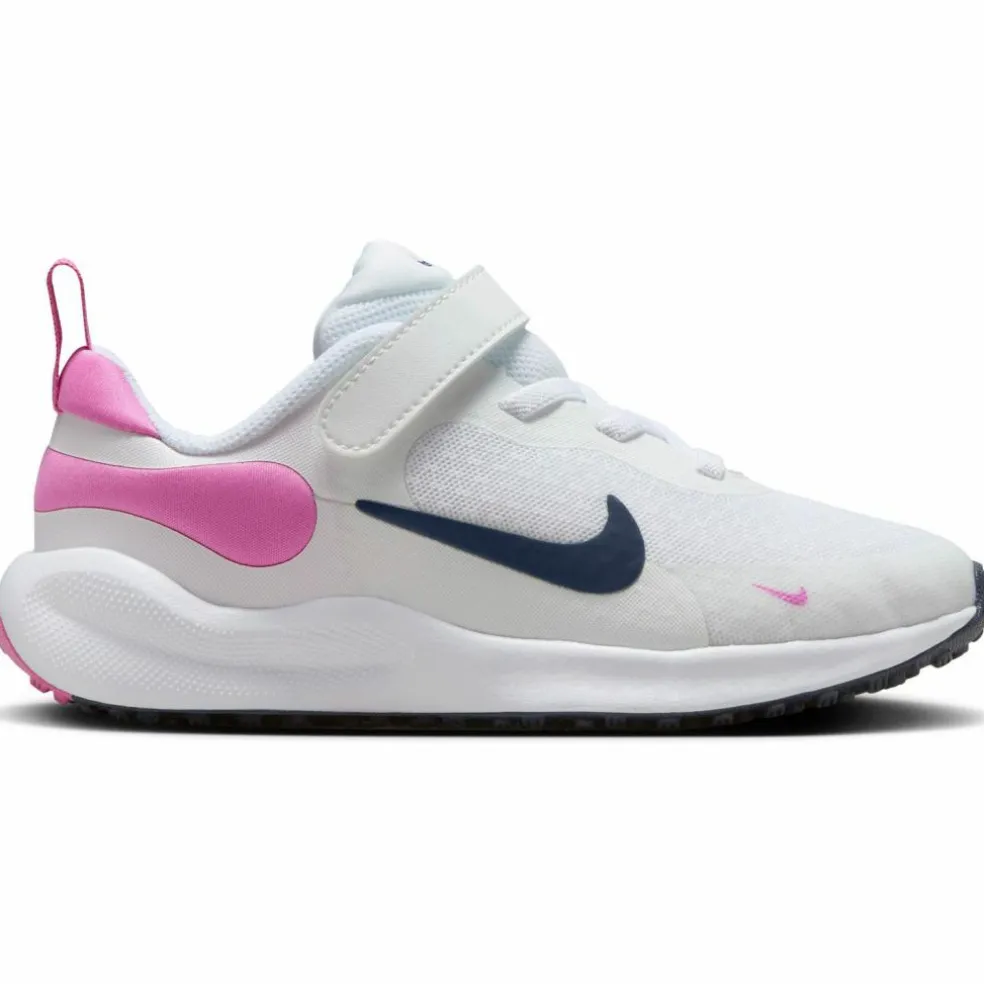 Nike · Revolution 7