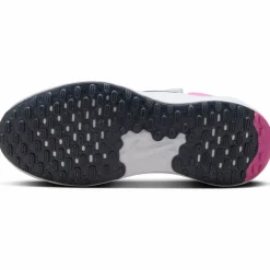 Nike · Revolution 7