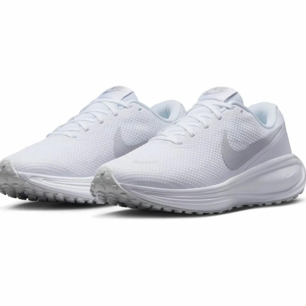Nike · REVOLUTION 8